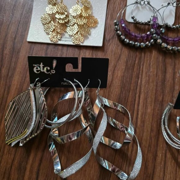 Statement and Dangling Earring Bundle of DEB, Rue21, Maurices, Minicci, Vanity - Picture 7 of 11